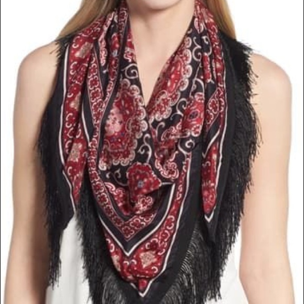 Kate Spade Medallion piano shawl